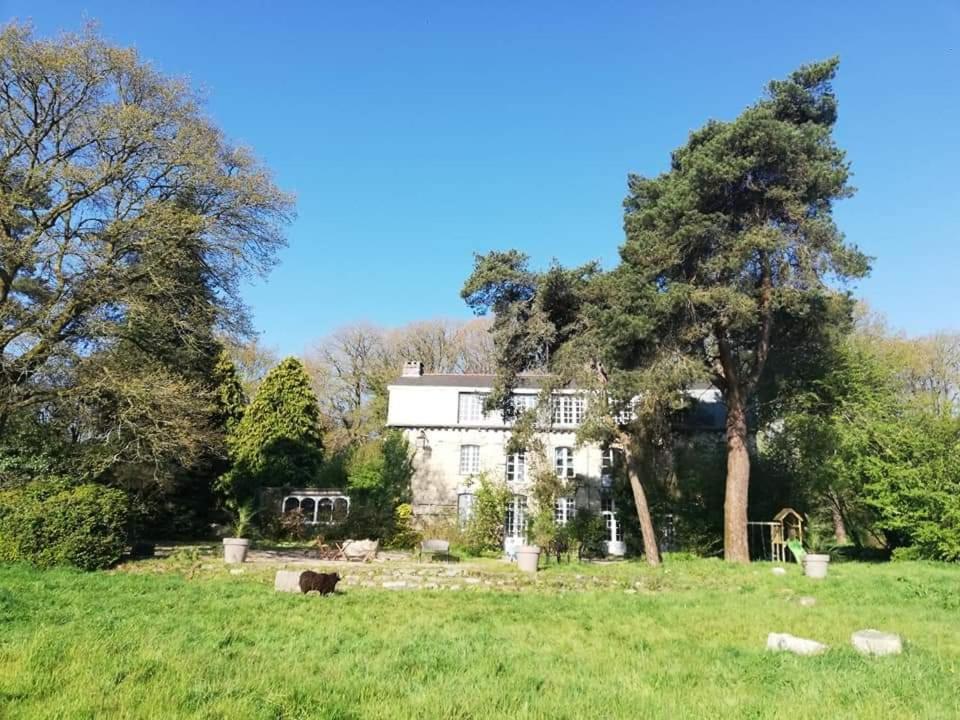 Hotel Manoir Du Tertre Au Coeur De La Foret De Broceliande Paimpont Exterior foto